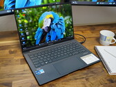 Asus Zenbook 14X UX3404V avec un écran OLED coloré