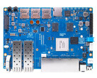 Le BPI-R4 dispose de nombreuses options de connexion pour servir de routeur bricolé. (Source de l'image : Banana Pi)