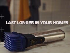 Une tondeuse Philips avec un peigne imprimé en 3D attaché à sa tête. (Source de l&#039;image : Philips)