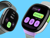 Le Fitbit Ace LTE est disponible en deux couleurs. (Source de l'image : Google)