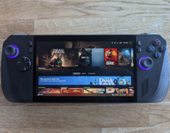 Bazzite sur le ROG Ally X est un moyen facile de transformer votre ordinateur de poche en une alternative convaincante à Steam Deck (Image Source : Notebookcheck)