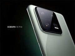 Le Xiaomi 13 Pro est certifié IP68, contrairement aux anciens fleurons de Xiaomi. (Image source : Xiaomi)