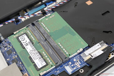 2 slots SODIMM accessibles, ce qui n'est pas courant sur les ordinateurs portables 2-en-1