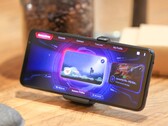 L'Asus ROG Phone 5s Pro est équipé d'un AMOLED 144 Hz. (Source : Stuff.tv)