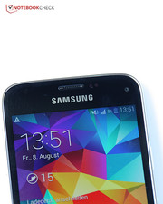 Le petit frère du Galaxy S5 est né : le Galaxy S5 Mini.