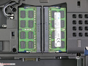 Deux emplacements RAM sont occupés, deux autres localisés sous le clavier dans le modèle quad-core sont inutilisés.