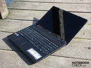 Le Acer Aspire 5253-E352G32Mnkk est résistant aux rayures.