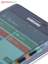 Outre les applications Google relativement populaires, la suite logicielle comprend des applications Samsung.