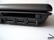 Les connexions sont trop serrées, 3xUSB sous le slot ExpressCard/54.