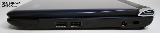 Right: Cardreader, 2xUSB 2.0, Power input and Kensington-Lock