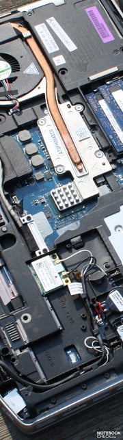 Le Dell Latitude E6520 i7/FHD: Un puissant portable de bureau avec un écran de qualité.