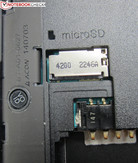 Le lecteur de cartes mémoires microSD...