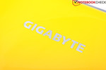 Le Gigabyte P25W : un ordinateur portable tape à l’œil dédié au jeu vidéo.