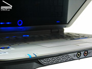 Le son et le look de l'Acer Aspire 2920 le présentent comme divertisseur multimédia modern.