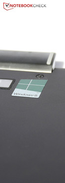 Combinant fonctionnalités tactiles et fonctionnalités plus conventionnelles, Windows 8.1 sera bien heureux avec ce Transformer.