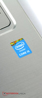 Un processeur Intel Core i5 à faible consommation s'occupe de propulser la machine.