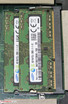 Deux slots RAM sont disponibles.