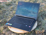 Le Lenovo IdeaPad S415.