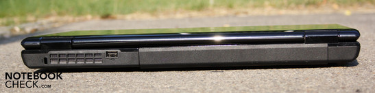 Rear: USB 2.0, Kensington-Lock