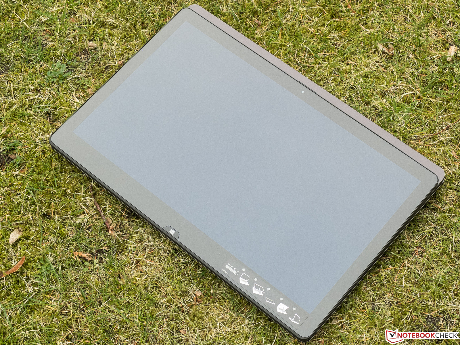 El Sony Vaio Fit multi-flip tiene un diseño de puede ser usado como