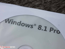 Le Toshiba Satellite Pro R50-B-112 : Presque professionnel, Windows 7 est préinstallé mais Windows 8.1 est fourni.