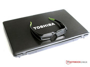Ordinateur portable Toshiba avec lunettes 3D Actives.