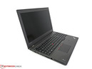 Le châssis du ThinkPad W550s est bien plus rigide que celui du ThinkPad W541...