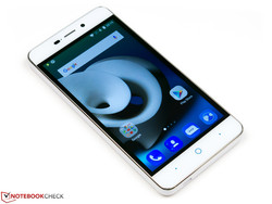 In review: ZTE Blade A452. Review sample courtesy of ZTE Germany.
