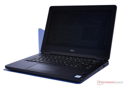 Le Dell Latitude 12 E5270. Exemplaire fourni par Dell Allemagne.