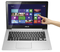 L'Asus VivoBook S451 : 14 pouces de tactile.