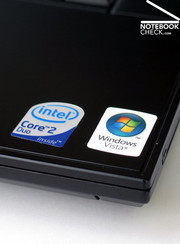 Le portable est basé sur la plateforme Intel Centrino 2 et reste la valeur la lus sûre.