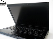 Deux versions d'écran sont également proposées pour le Dell Latitude E6400.