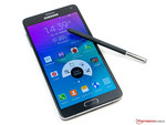 En test : le dernier terminal du Coréen Samsung, le Galaxy Note 4 (SM-N910F).