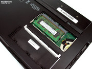 Au regard du matériel, les composants classiques des netbooks sont trouvés dans l'appareil, soit un processeur Intel Atom et une puce graphique GMA.