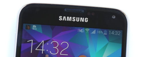 Sur le banc de touche : Samsung Galaxy S5, merci à Samsung Allemagne.
