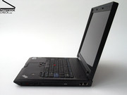 Néanmoins, le Thinkpad SL500 a beaucoup des propriétés typiques des Thinkpad, ...