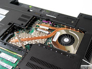 Equipé d'un processeur P8400 par Intel et d'une GeForce 9300m GS, la SL500 peut également être utilisé pour les applications multimédia légères.