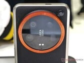 Le Xiaomi 14 Ultra, avec son nouvel appareil photo Leica et son kit de photographie révisé, s'attaque à son prédécesseur et à certains de ses concurrents. (Image : Notebookcheck)