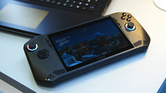 MSI dévoile les prix du PC portable de jeu Claw A1M (Image source : NotebookcheckReviews on YouTube)