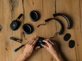 Le Fairbuds XL devrait être plus facilement réparable que la plupart des écouteurs supra-auriculaires modernes. (Source de l'image : Fairphone)