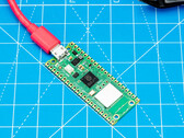 Le Pico W prend désormais en charge Bluetooth 5.2, un an après sa sortie. (Source de l'image : Raspberry Pi Foundation)