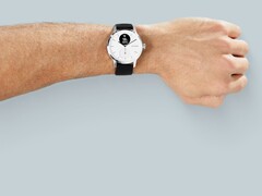 Withings a publié une mise à jour pour sa ScanWatch, comprenant de nouvelles fonctionnalités comme les alertes automatiques de fréquence cardiaque au repos. (Image source : Withings)