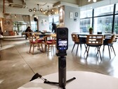 L'Insta360 X6 se présente désormais sous un design compact