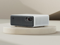 Le Xiaomi Laser Projector 1S 2022 peut projeter des images jusqu&#039;à 150 pouces de large. (Image source : Xiaomi)