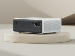 Le Xiaomi Laser Projector 1S 2022 peut projeter des images jusqu'à 150 pouces de large. (Image source : Xiaomi)