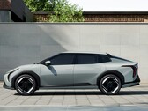 Une Kia EV4 garée devant un bâtiment (Source de l'image : Hyundai Motor Group via Unsplash)