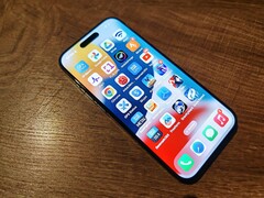 L'iPhone 15 Pro présente le même design général que l'iPhone 14 Pro.