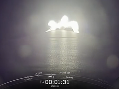 Vue d'une caméra montée sur le premier étage d'une fusée Falcon 9 de SpaceX (Image Source : SpaceX)