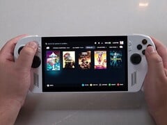 L&#039;Asus ROG Ally équipé de Bazzite 43 présente une bibliothèque de jeux comprenant Celeste, DOOM : The Dark Ages, Megabonk et Returnal. (The Phawx via YouTube)