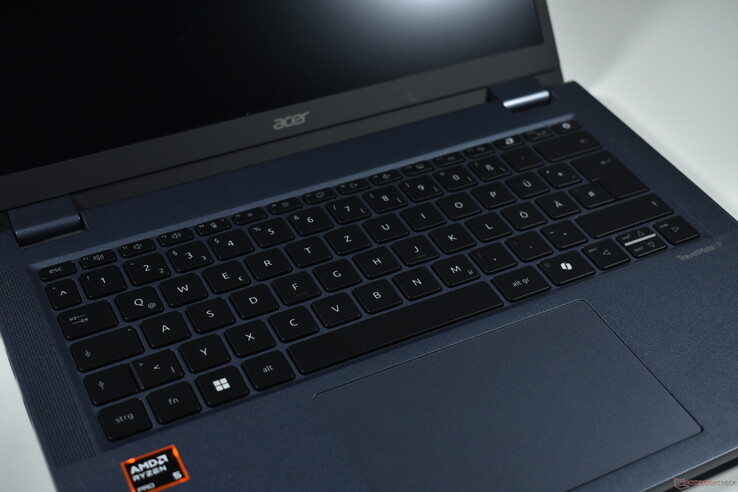 Acer TravelMate P4 : Clavier